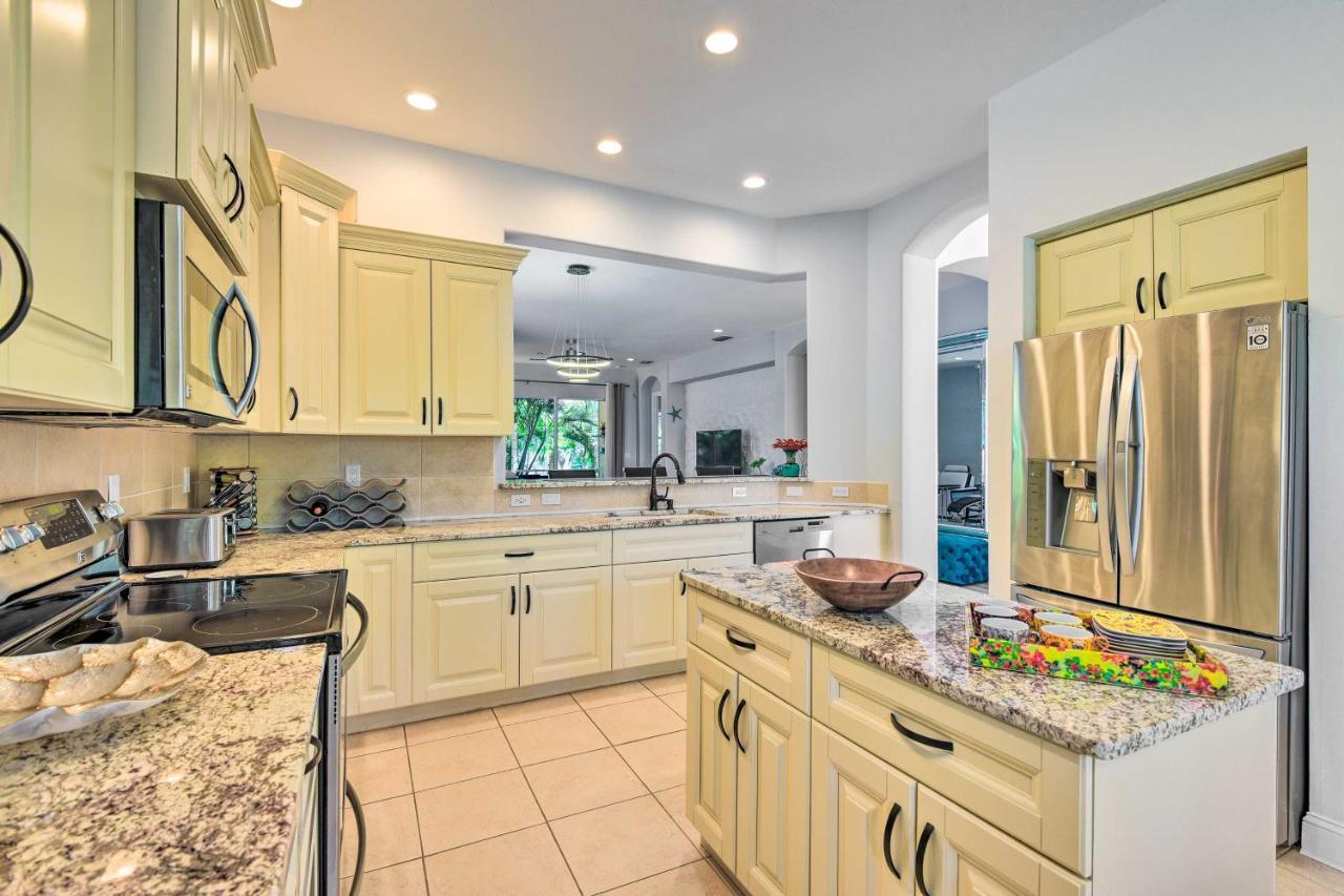 Sun-Soaked Sarasota Oasis With Pool And Hot Tub!别墅 外观 照片