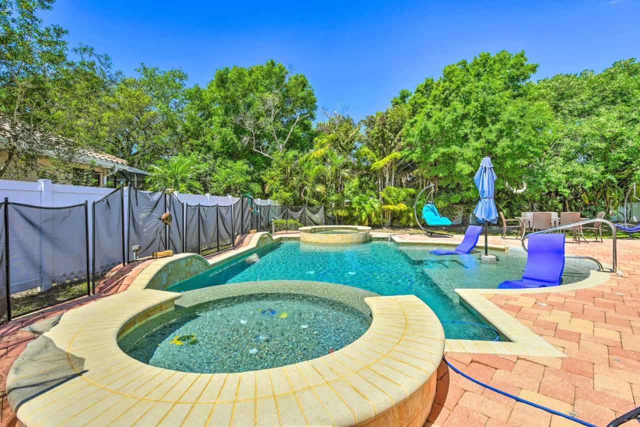 Sun-Soaked Sarasota Oasis With Pool And Hot Tub!别墅 外观 照片